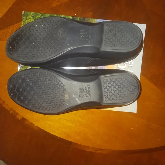 SAS Black Flats - Picture 3 of 5